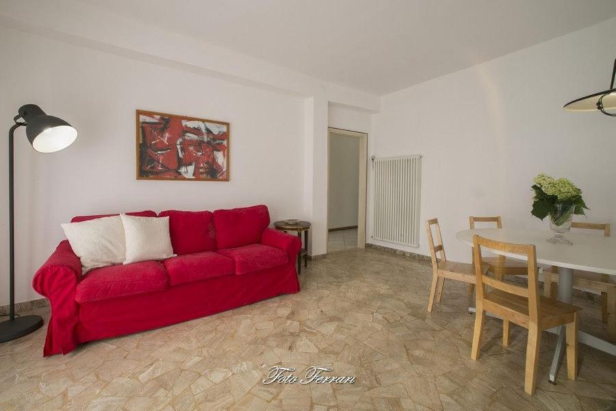 Casa Vacanze Gli Ulivi Del Lago Villa Sale Marasino Kültér fotó
